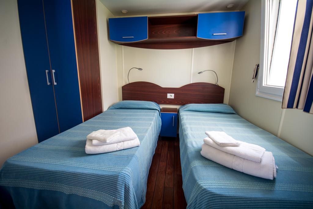 Camping Luminoso Punta Braccetto Ngoại thất bức ảnh